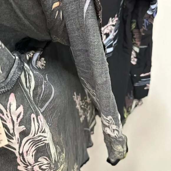 Free People Clear Skies Printed Cold Shoulder Tunic Floral Black Women's Medium - Picture 12 of 14